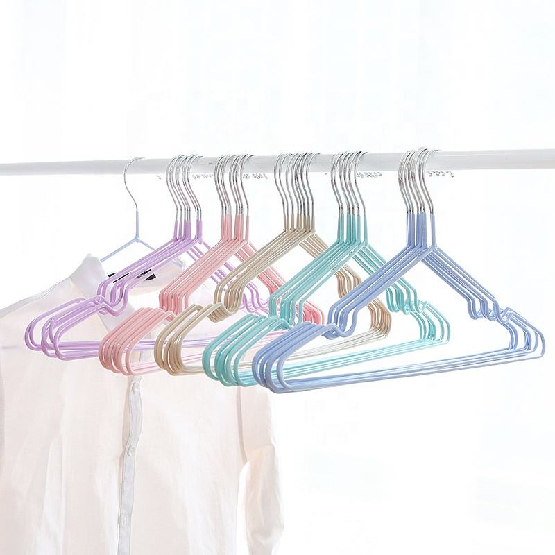 Dipped Plastic Black Technology! Metal Hangers Last 5 Years Without Rusting Effortlessly?